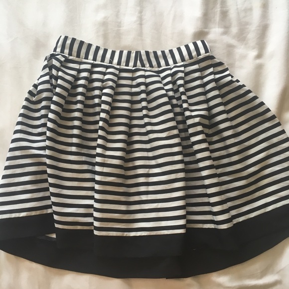 🔮grunge rocker flare skirt🔮 - Picture 4 of 4